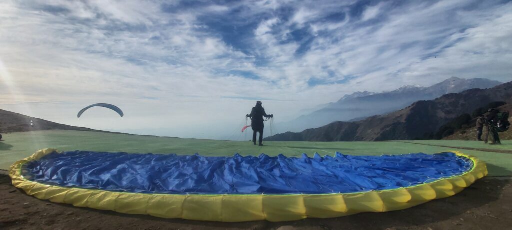 paragliding course in bir billing, India